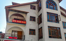 Hotel Season Palace Srinagar (jammu And Kashmir) India