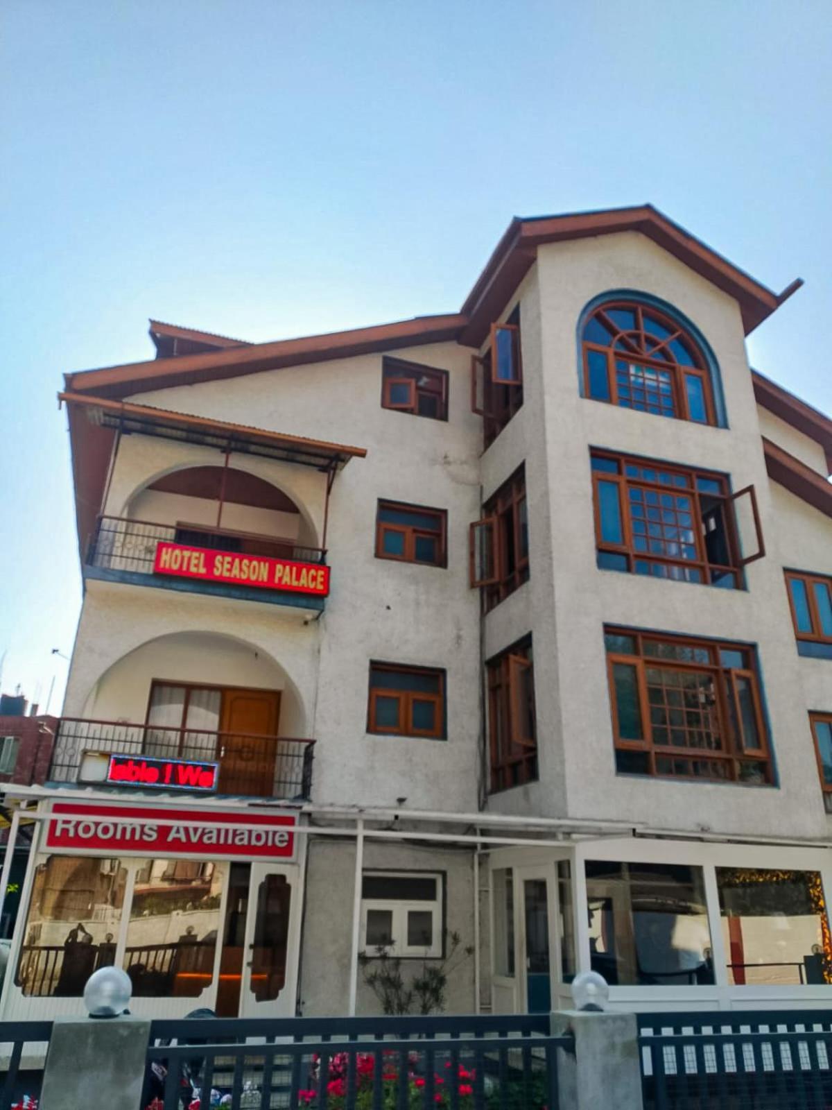 Hotel Season Palace Srinagar  Exterior photo