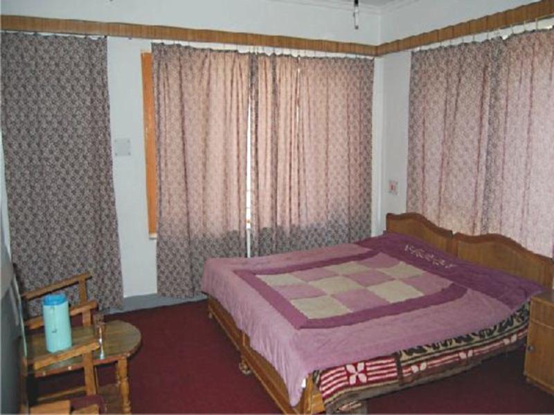 Hotel Season Palace Srinagar  Exterior photo